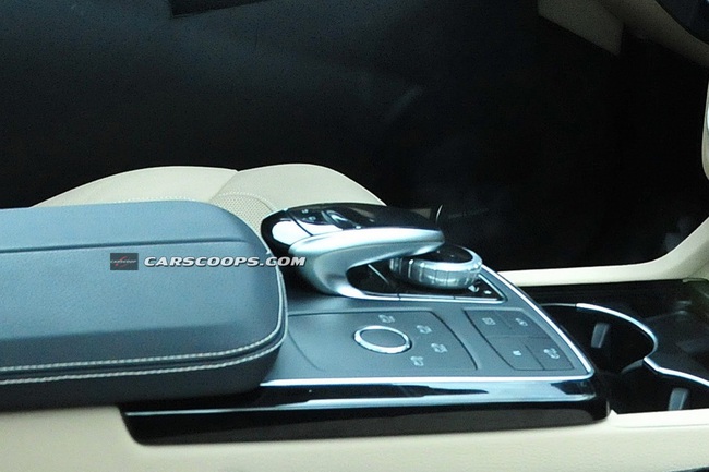 Lộ diện nội thất của Mercedes-Benz MLC Coupe SUV mới 9